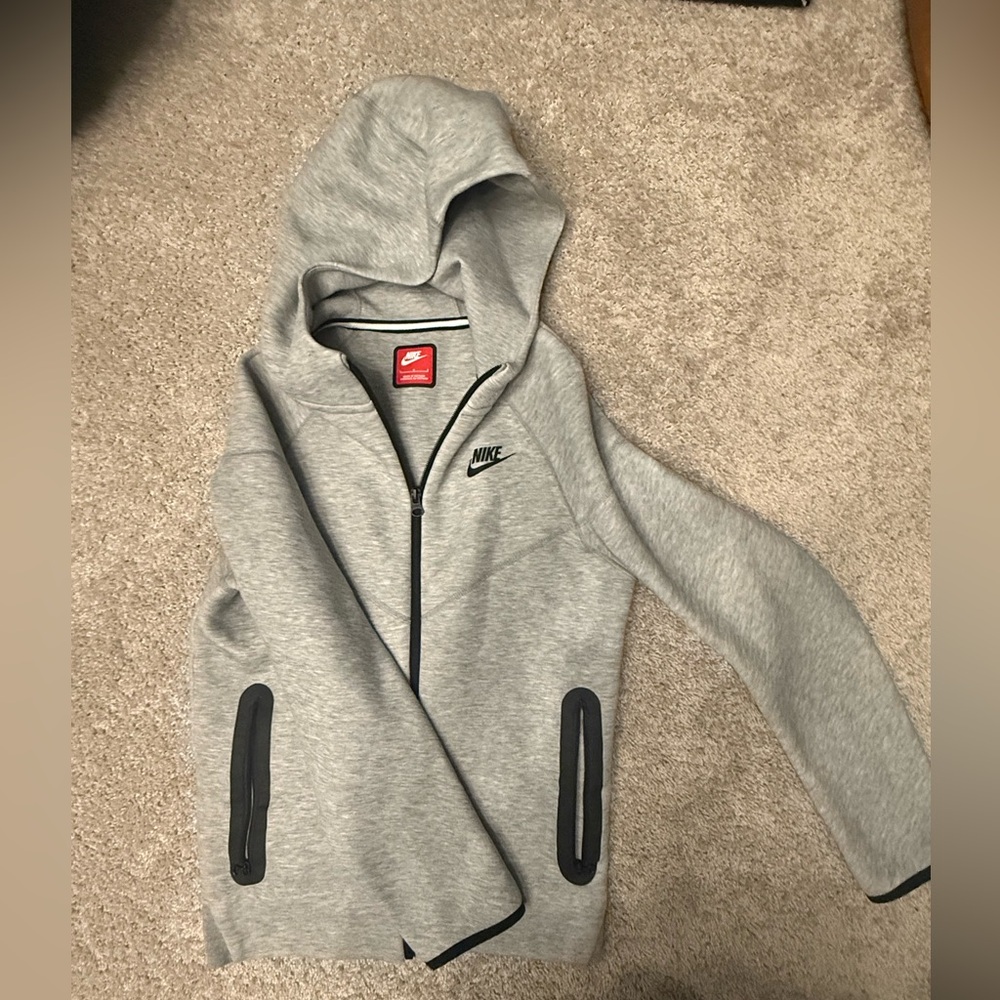 Nike Gray Sports Tech Fleece Full-Zip Hoodie
